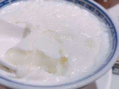 双皮奶-周大娘牛乳(旧寨古村总店)