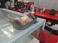 -UNI UNI(环亚凯瑟琳店)