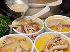 -土连锅·现熬养生汤锅(梁家巷店)