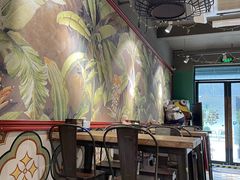 -初念轻轻然(长阳创谷店)