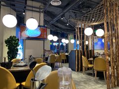 大堂-日进一片海.生腌海鲜火锅.宵夜烧烤(三里屯总店)