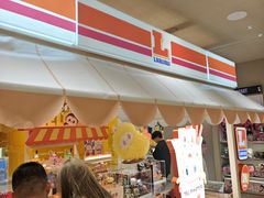 -泡泡玛特POPMART(蓝色港湾店)