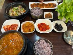 -釜山豚骨汤饭(芝罘万达广场店)