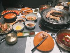 -草家酱蟹炭火烤肉店(珲春南路一店)