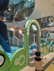 -meland club亲子乐园(重庆万象城店)