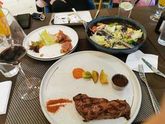 -悦享绿山墙西餐厅