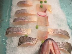 -泓炙颐凤鲜海鲜火锅料理(桐乡店)