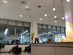 -奔驰北京极光星徽(四元桥店)