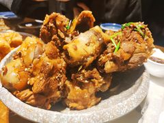 特色大铁锅烀腔骨-95号酱骨·一块豆腐(展春园西路店)
