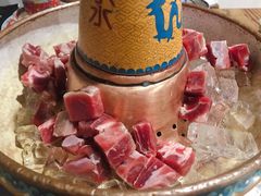 苏尼特极品羔羊肉-毛辣果·贵州红酸汤牛肉火锅(西单店)