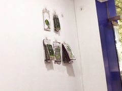 -世龙世家灰指甲·甲沟炎·跖疣护理·修脚(东江湾路店)