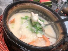 -稻鲜记潮汕砂锅粥