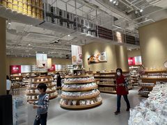 -七鲜超市(瑞虹天地太阳宫店)