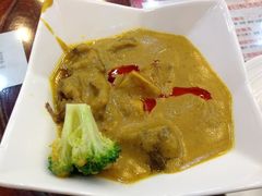 咖喱牛腩饭-甜蜜蜜港式茶餐厅(虹梅店)