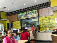 -龙记桂林米粉(财满街店)