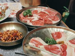 -草家酱蟹炭火烤肉店(珲春南路二店)