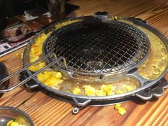 -青瓦炭韩潮烤肉(花园道店)
