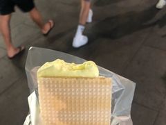-詹爷爷乌节路街头冰淇淋