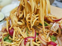 凉拌豆腐皮-乡府肉丁水饺(环山路店)