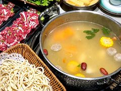 -四点金粥底火锅(沂州里店)