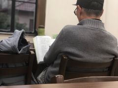 无论什么年纪都没有停止学习-明复图书馆