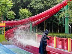 -汤山欢乐水世界