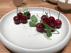 樱桃鹅肝-小大董·烤鸭(凤凰汇店)