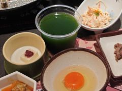 -牛YO寿喜烧·铁板烧和牛火锅自助(市府恒隆店)
