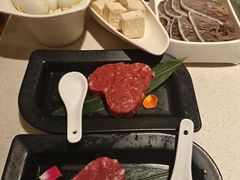 -海底捞火锅鲜切牛肉主题店(长寿路店)