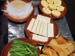 -贰回巷火锅馆(钟楼店)