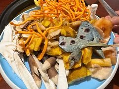 -菌之家·专业纯野生菌火锅·特色炒菌