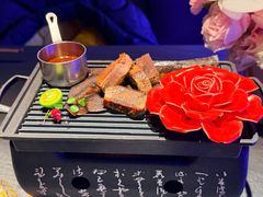 -蟹犇前•帝王蟹雪蟹(陆家嘴店)