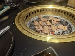 -山川小町·极番烧肉(新地假日广场店)
