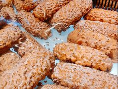-HOT CRUSH趁热集合·现烤面包(上海环球港店)