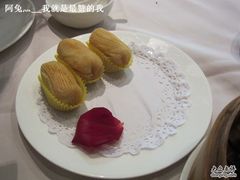 榴莲酥-御花园·粤菜·海鲜火锅(中山公园店)