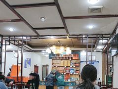 -湖南人家湘菜馆(镇江路店)