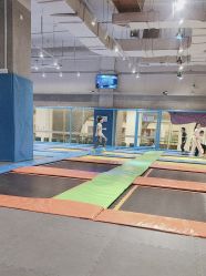 -探奇乐园蹦床公园(日月广场店)