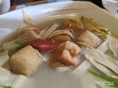 鲜腐竹焖酿豆泡-東舍食唐精品陕菜馆