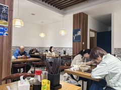 -黄阿姨锅贴大王(万航渡路店)