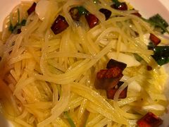香菜梗炝土豆丝-绿茶餐厅(蓝色港湾店)