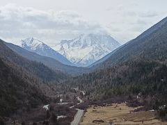-亚拉雪山风景区
