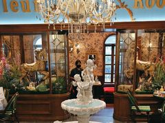 -秘密旅行Bonjour(黑金冠 江南西店)