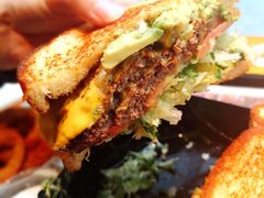 -The Habit Burger Grill 哈比特汉堡(复兴soho店)
