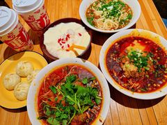 -周小波重庆小面·重庆名小吃(邹容路店)