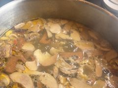 -黔蘑菇四季餐厅(观山湖店)