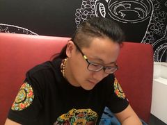 -必胜客(威高广场店)