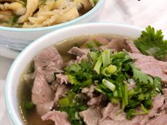 -犇逸·乐山跷脚牛肉·四川现炒(览海店)