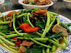 腊肉炒泥蒿-龙老五汤店(站前西路店)