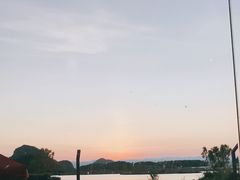 -夏屿湖畔.落日湖景餐厅(普者黑景区店)