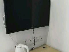 -7天连锁酒店(上海徐家汇龙华路地铁站店)